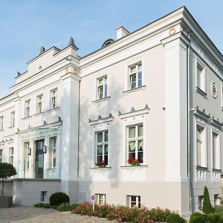 Hotel Jakubus Wilkow  Exteriér fotografie