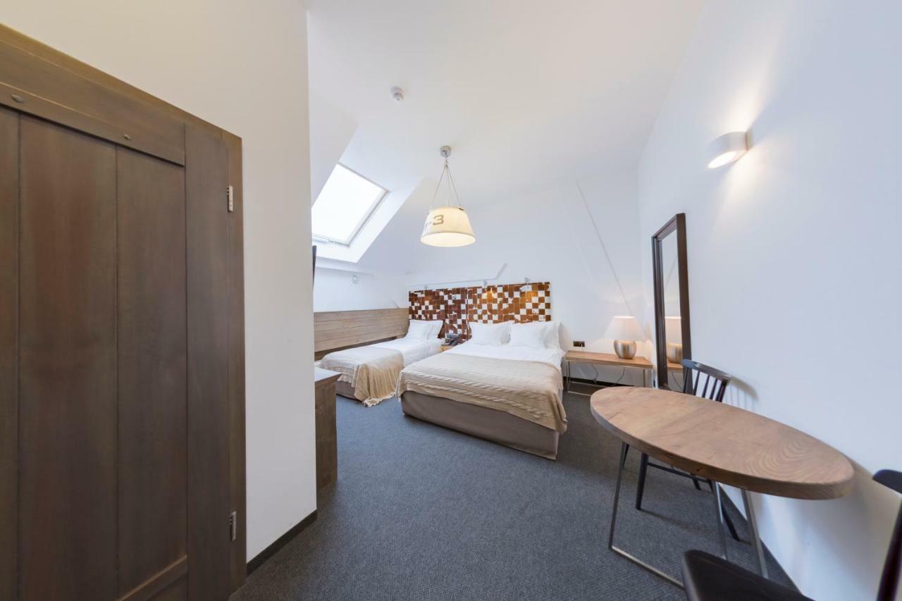 Hotel Jakubus Wilkow  Exteriér fotografie
